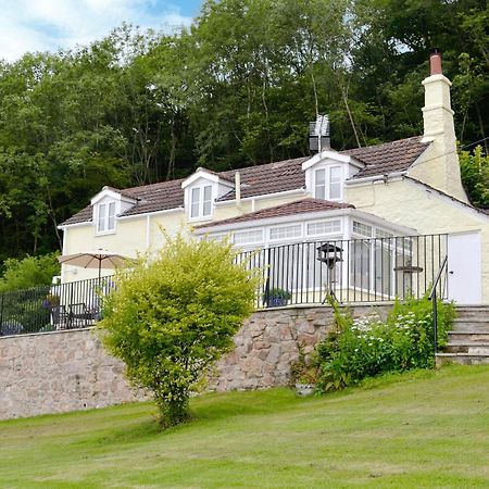 Вилла Thornhill Whitchurch  Экстерьер фото